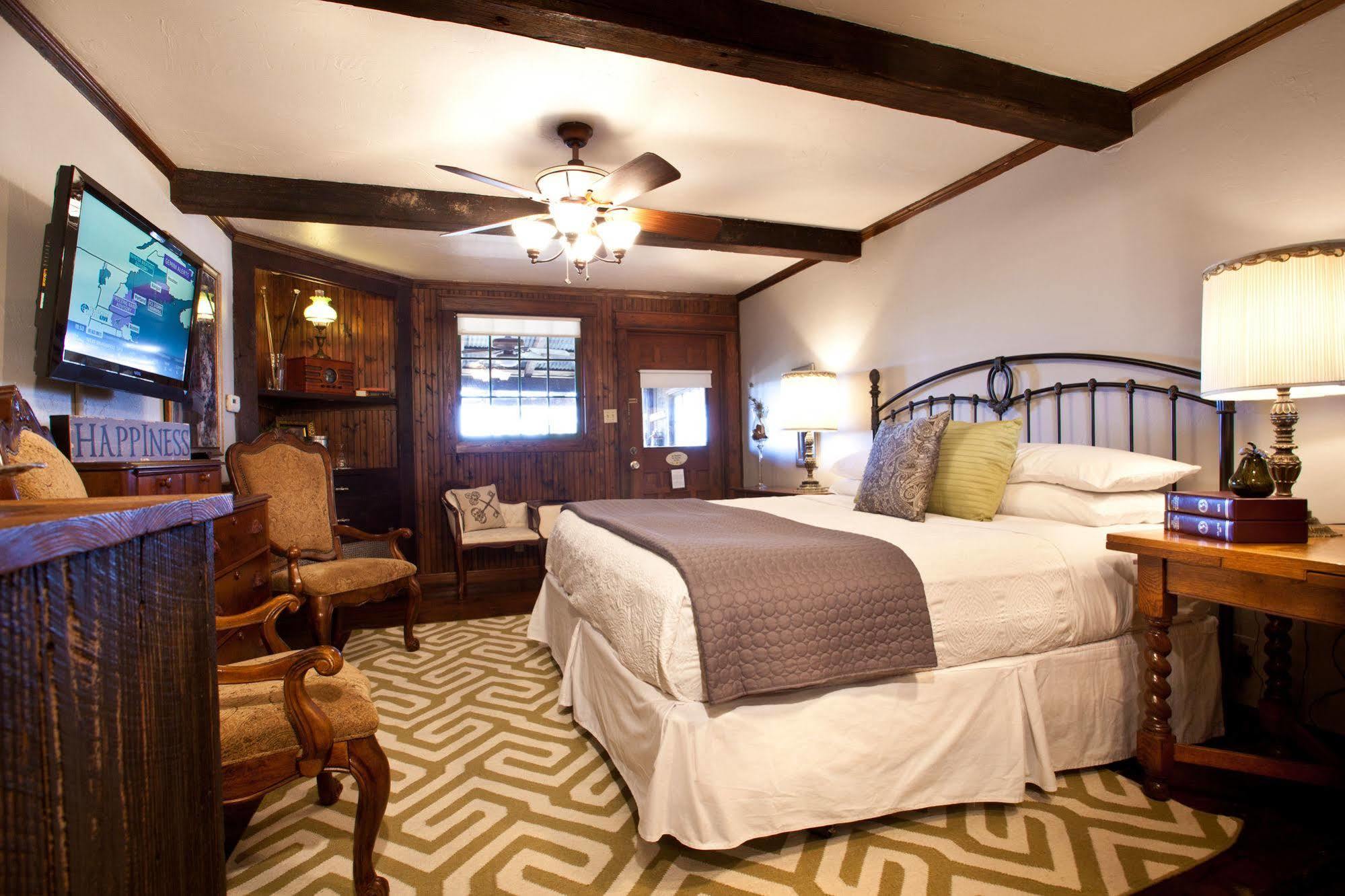 Gruene Mansion Inn Нью Браунфелс Экстерьер фото